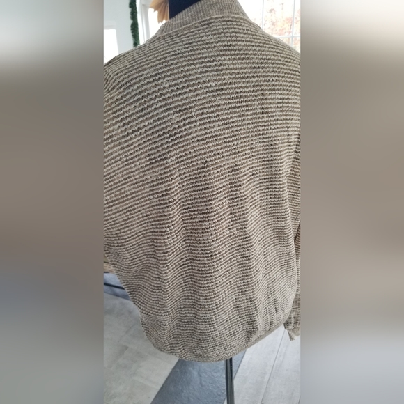 Sweater - Picture 3 of 4